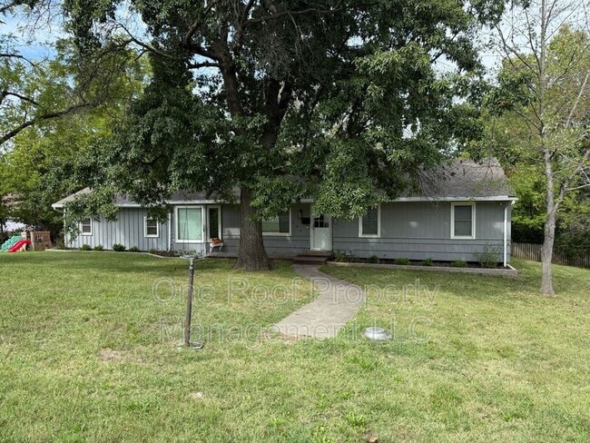 Photo - 102 E 96th St