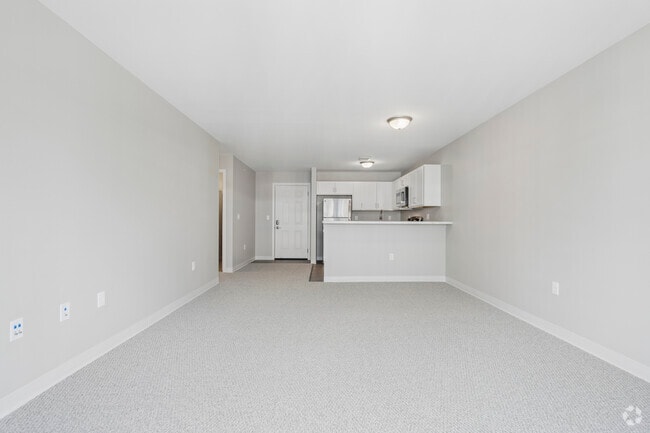 2BR, 2BA - 1,025SF - Dining/Living Room