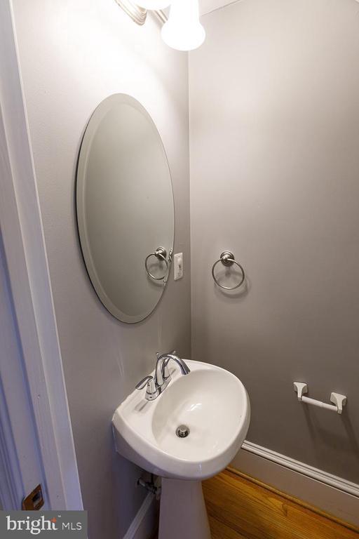 Photo - 809 Kentucky Ave SE