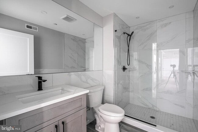 Photo - 2401 Washington Ave Unidad 3D