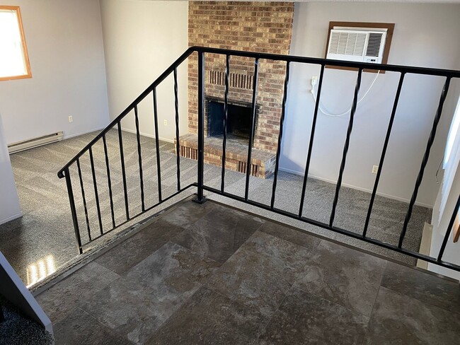 Photo - Beautiful, Spacious 3 bed Condo for Rent