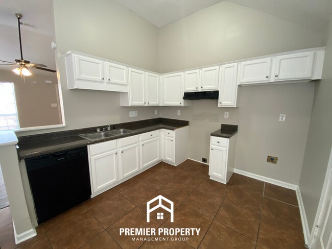 Photo - 4715 Lace Bark Cove