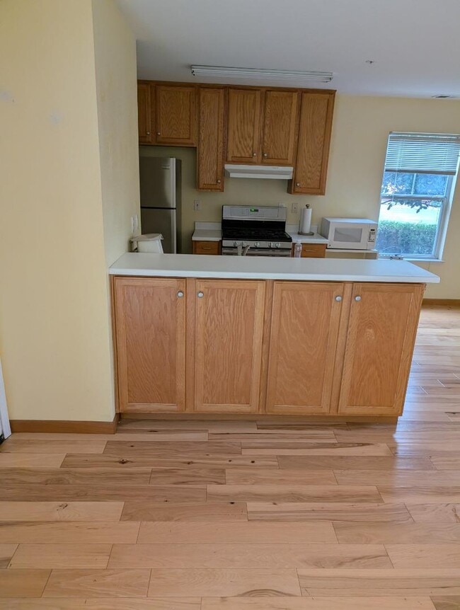 Photo - 833 N San Antonio Rd