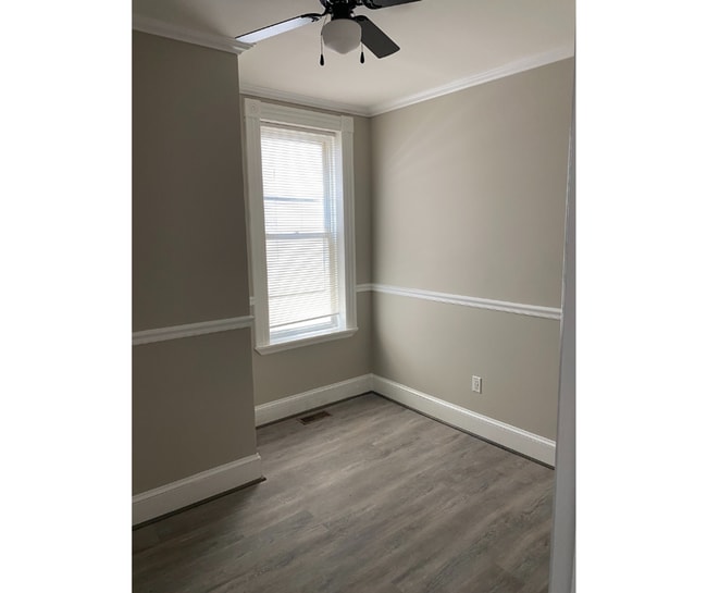 Photo - 3419 Mondawmin Ave Unidad D AVAILABLE $600 D