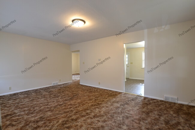 Photo - 1408 Woodruff Rd