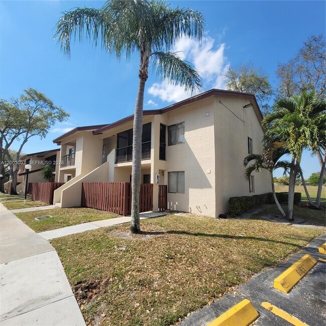 Photo - 7941 Southgate Blvd Unit A5