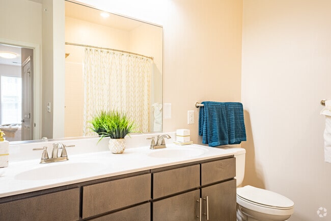 Wabash- 2BR, 2BA