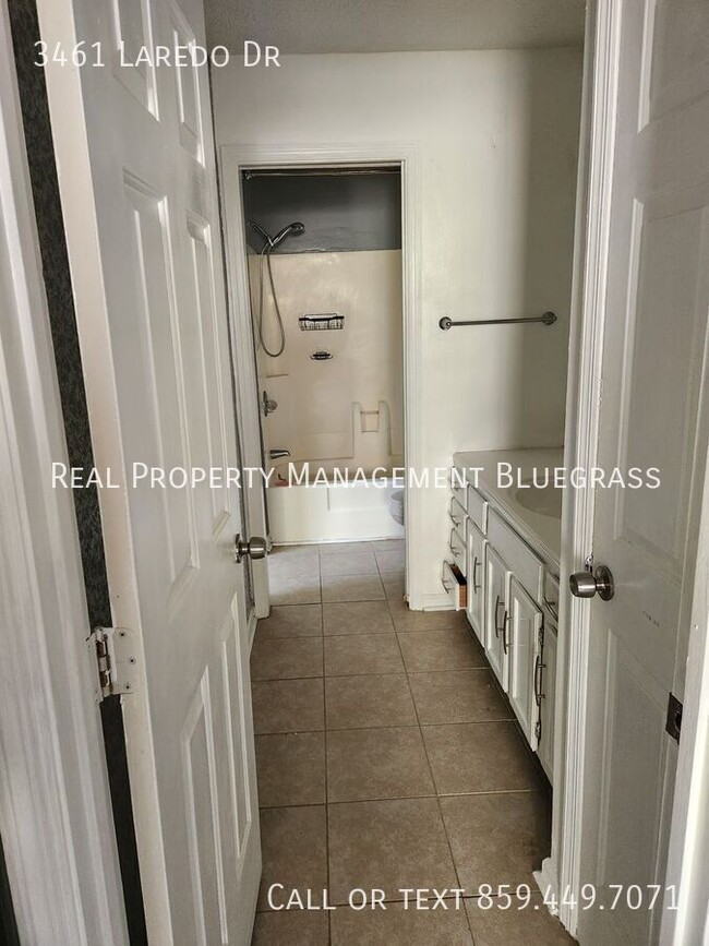 Photo - 3461 Laredo Dr