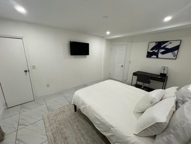 Photo - 4200 NW 11th Ct