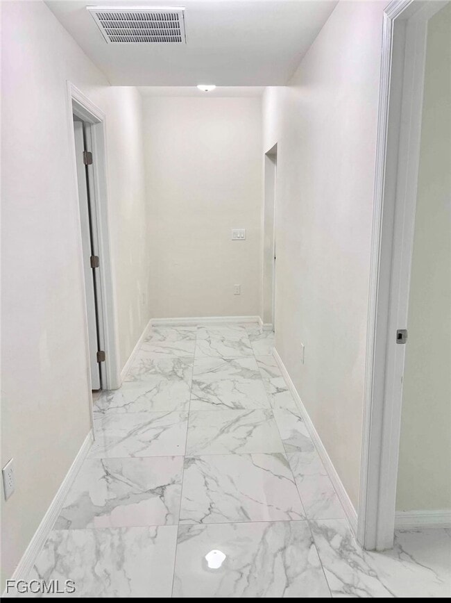 Photo - 2211-2211 Park Rd