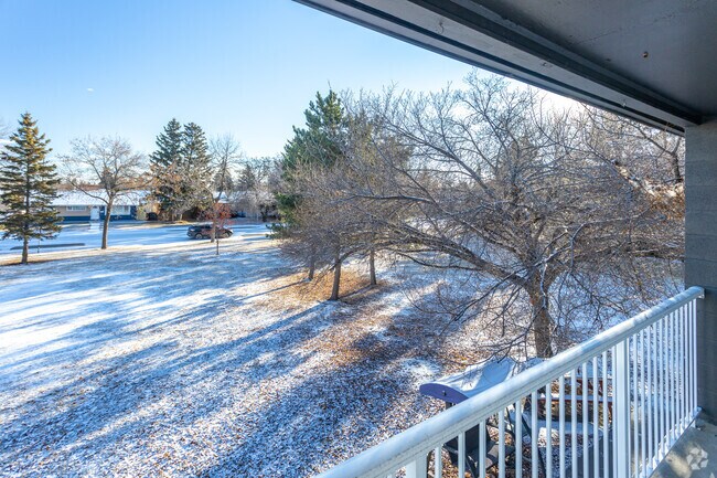 3BR, 1BA - 1,030SF -