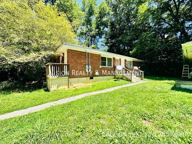 2BD 1BA Duplex Unit East Point - 2BD 1BA Duplex Unit East Point Unit 2956 Jones St