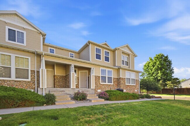 Photo - $1,945.95 - 2 Bed, 2.5 Bath Townhome in Colorado Springs with Attached Garage!
