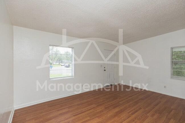 Photo - 5601 Pansy Ln