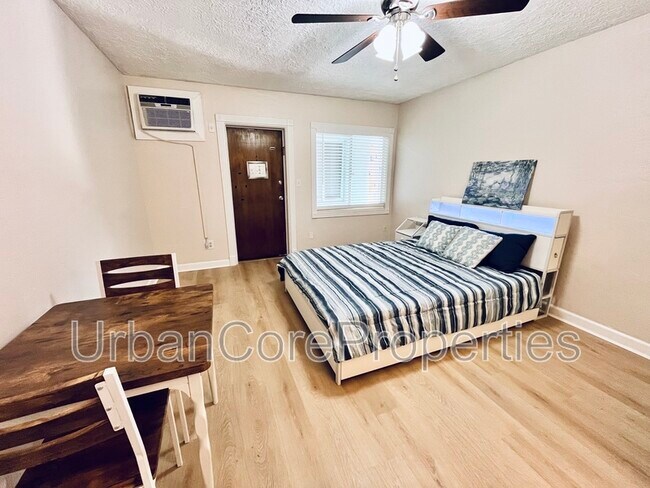 Photo - 206 9th Ave N Unit #9