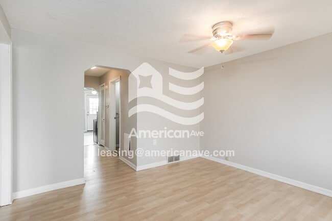 Photo - 27312 Ridgewood St