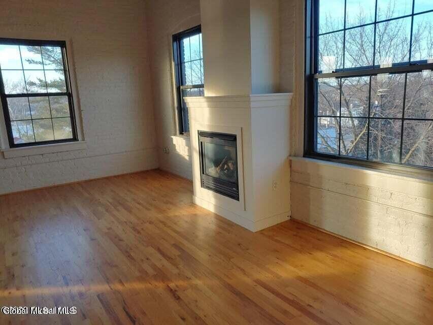 Photo - 387 3rd Ave Unidad APT 401