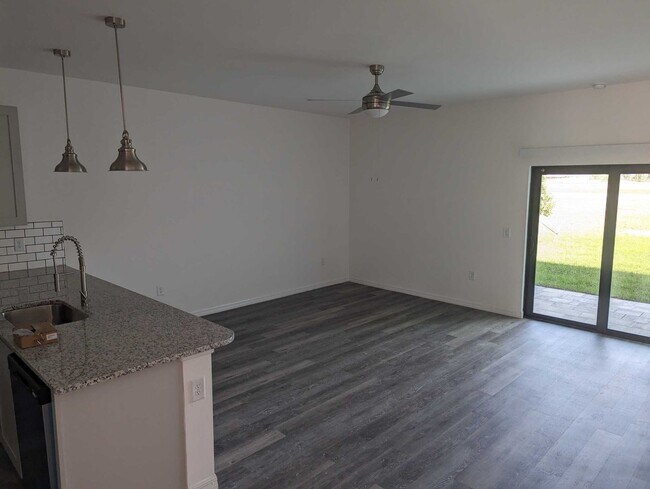 Photo - 2315 NE 15th Ln