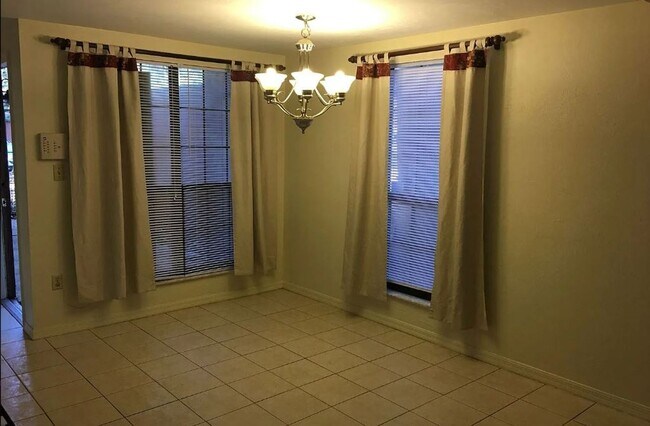 Photo - 3/3 In Rockwood Villas