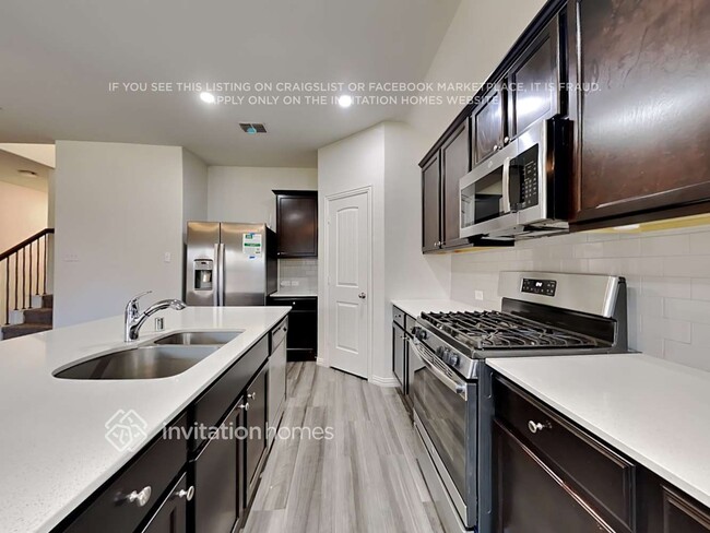 Photo - 1341 Rembrandt Dr