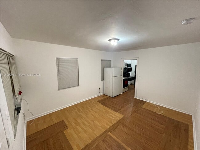 Photo - 5905 NW 3rd Ave Unidad 1