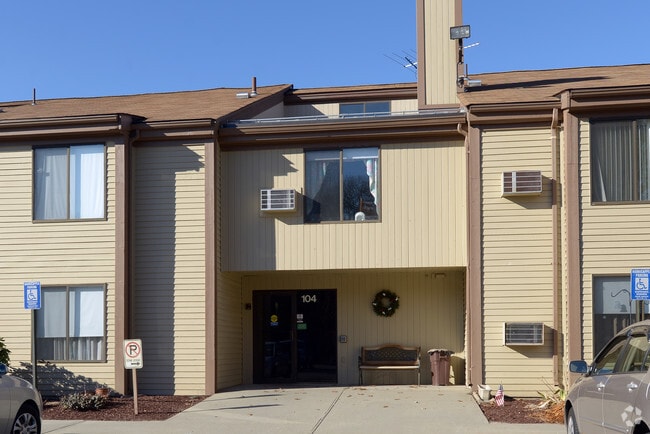 Washington Hill Apartments