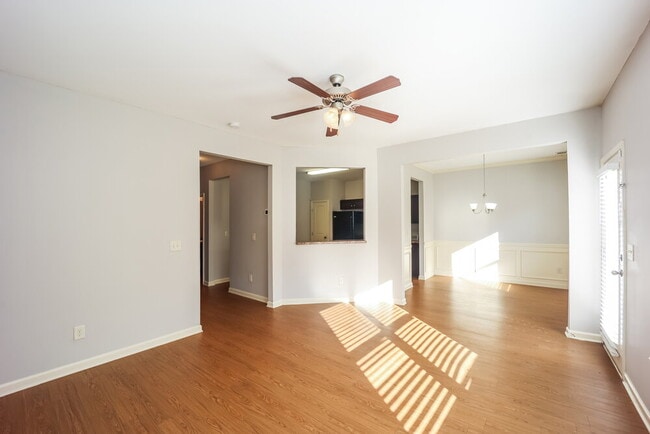 Photo - 474 Highland Falls Dr