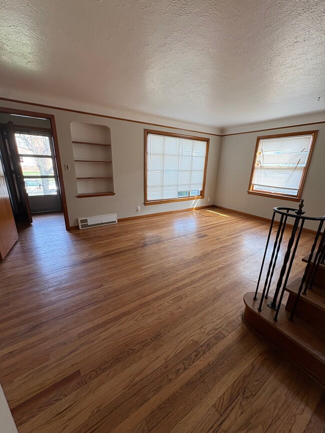 Photo - 1420 Villa Dr