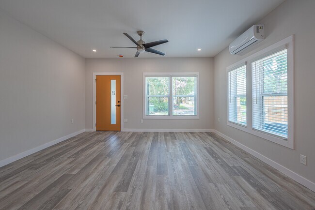 Building Photo - 4202 Clay St