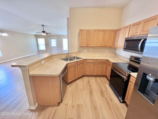 Photo - 441 Loxley Ct