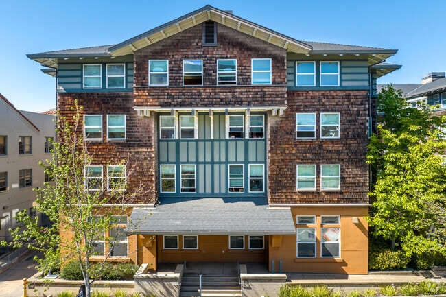 Detalle del edificio - Channing Bowditch