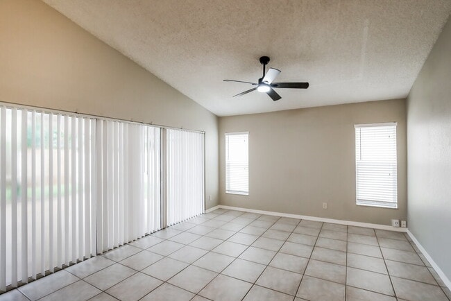 Photo - 5365 NW 54th St