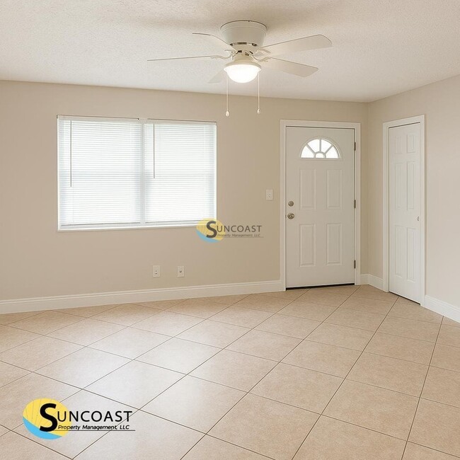 Photo - 3235 Holly Berry Ln