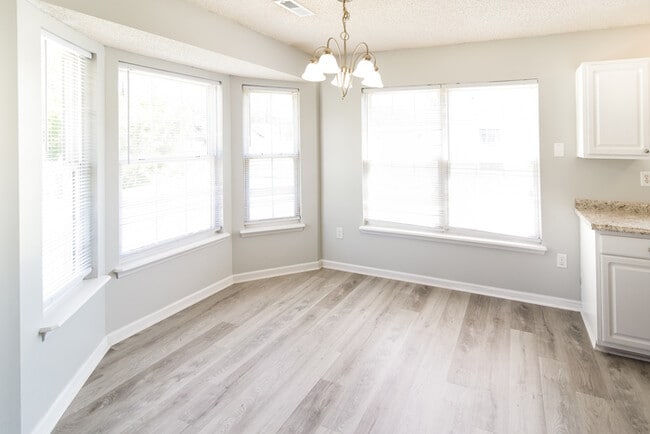 Photo - 1358 Belle Grove Cir