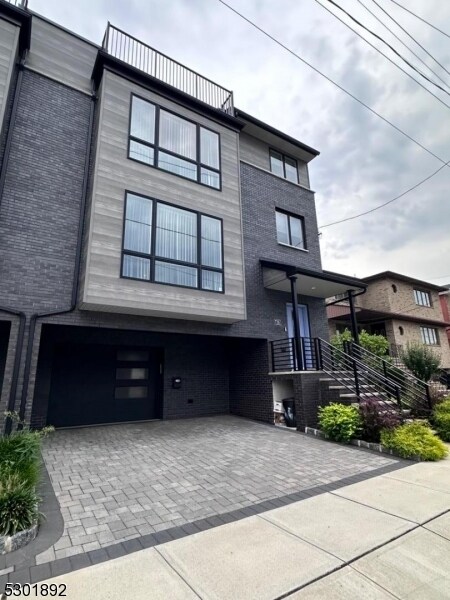 Photo - 726 West End Ave