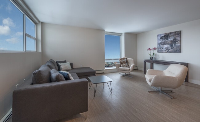 Photo - 5633-5633 Fenwick St Unit 403