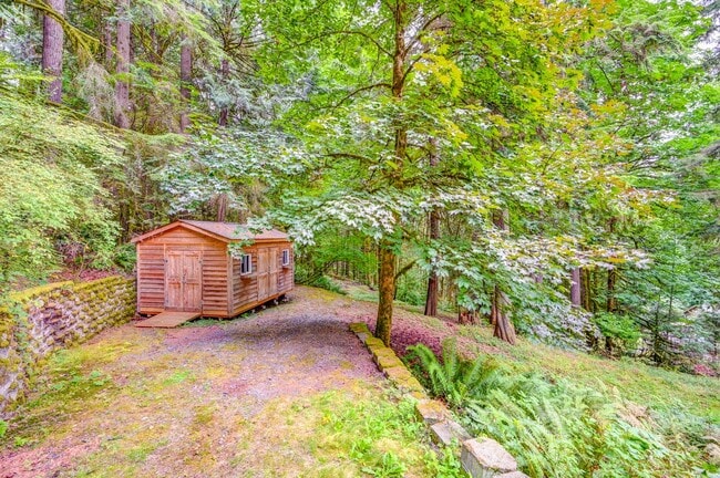 Photo - Great Home Tucked Away in Mirrormont on Tiger Mountain