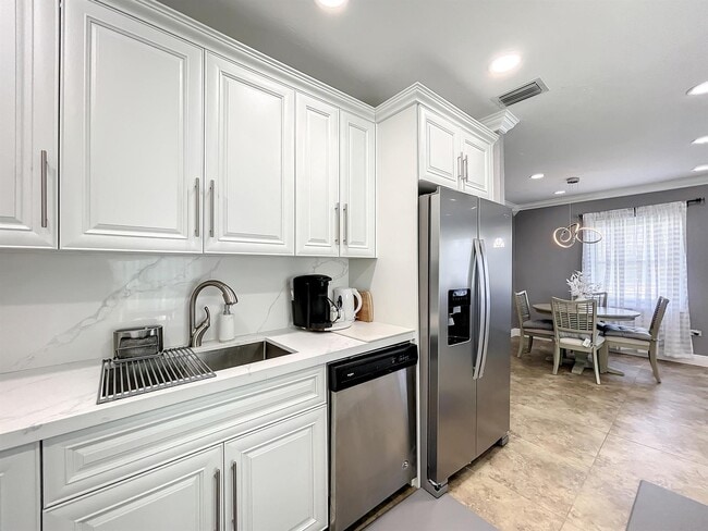 Photo - 1895 NE 154th St