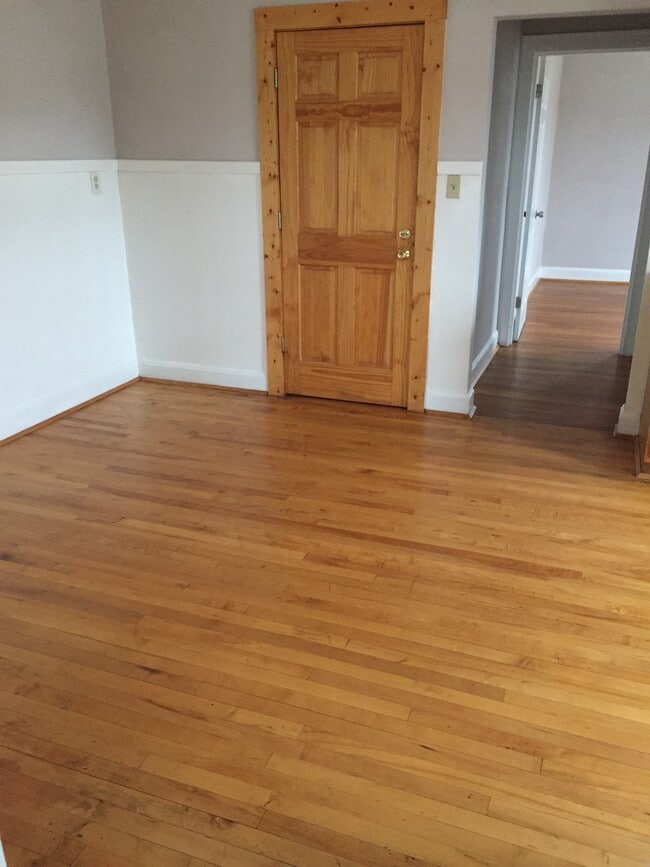 Photo - 3095 Glenmore Ave Unit 2