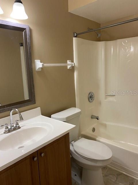 Photo - 92 Windtree Ln Unit L