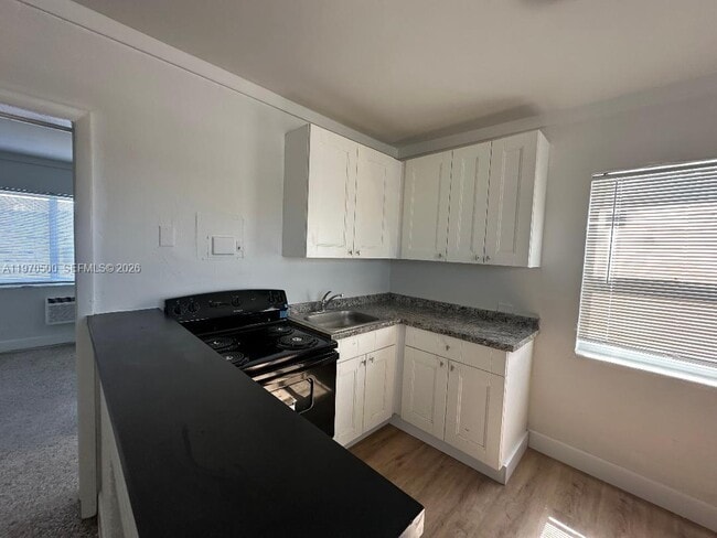 Photo - 186 NW 1st St Unidad 6