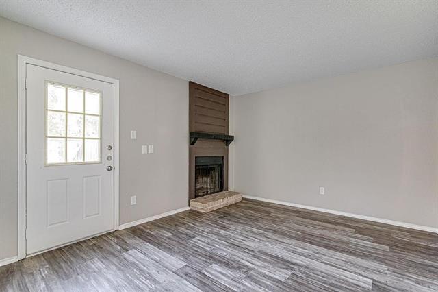 Photo - 836 NW Summercrest Blvd