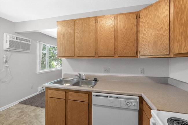 Photo - Grandview Manor Apartments