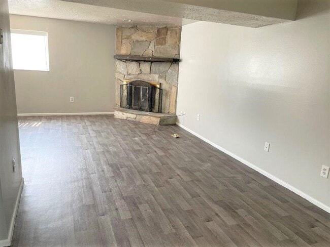 Photo - 1586 Canyon Rd