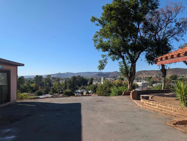 Photo - 9738 Lakeview Rd