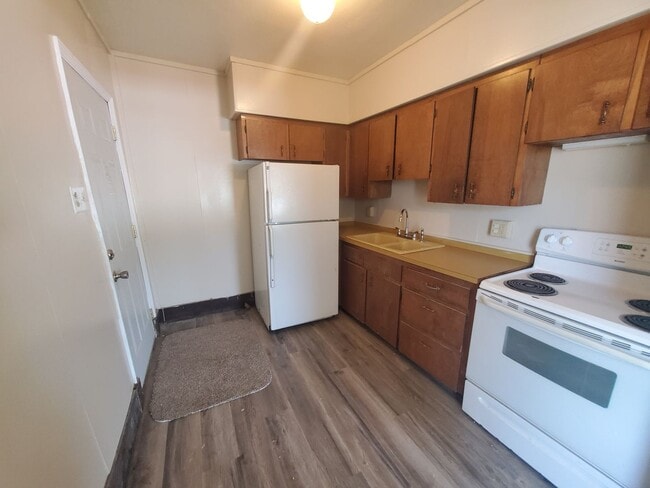 Building Photo - 714 N 15th St Unit 714-2