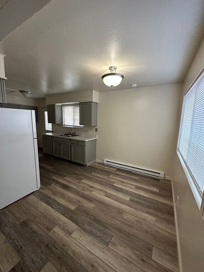 New Paint and New Flooring! Rental For Rent in Sonora, CA