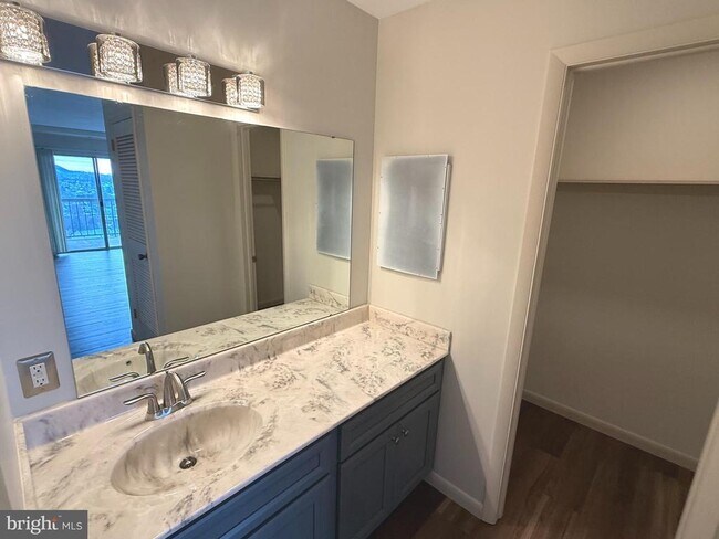 Photo - 1375 Pershing Blvd