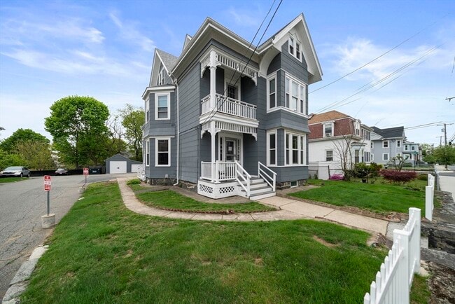 Building Photo - 53 Newbury Ave Unit 1