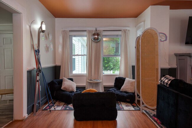 Photo - 7137 US-4 Unit ID1333617P